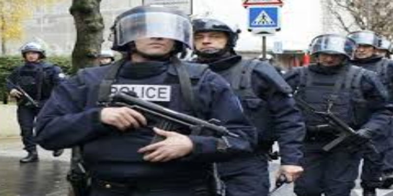فرنسا: مهاجم ستراسبورغ طليق و350 من القوات الخاصة تلاحقه